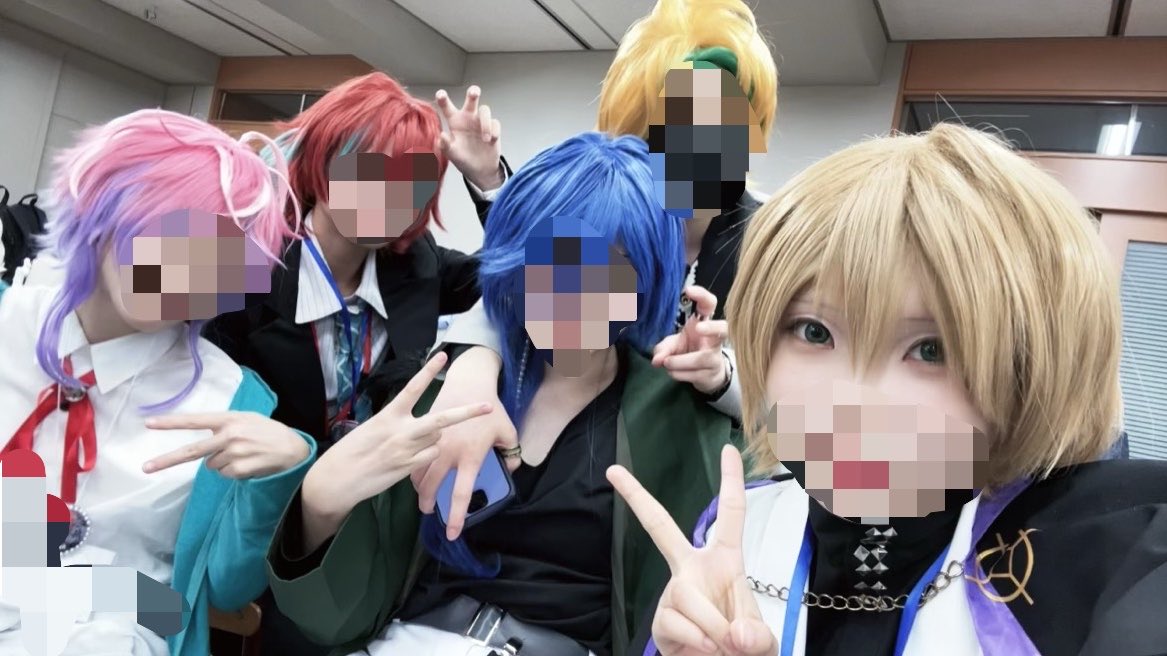 まかろん tweet media