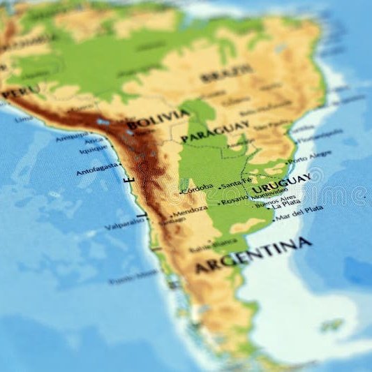 MundoEConflicto's tweet photo. 🇦🇷 | La SIDE reportó la detección de barcos procedentes de zonas de riesgo por el brote de ébola en África con destino a la Argentina. El organismo afirmó que el aviso temprano coordinado con Salud permitió activar los protocolos preventivos para proteger a la población. https://t.co/OV2NC6LBdN