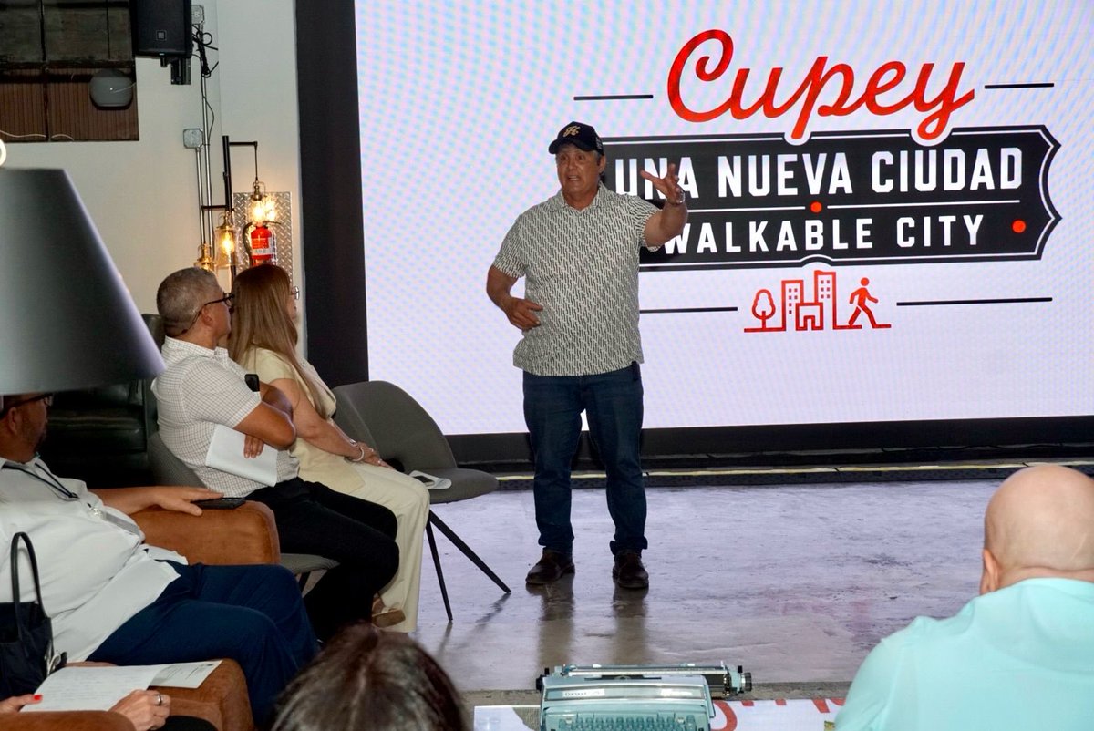 RepVictorPares's tweet photo. #Precinto4 | Esta tarde sostuvimos una productiva reunión, con el apoyo de varias agencias gubernamentales, en “Downtown Cupey” con el fin de impulsar el desarrollo económico y turístico en los corredores comerciales avenidas Paraná y Winston Churchill en Cupey. https://t.co/IbkieTMV8R