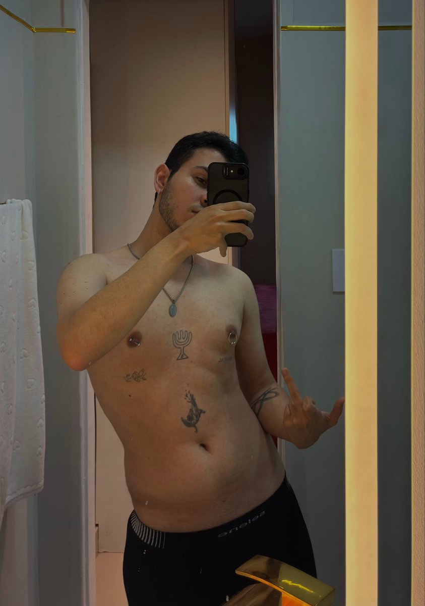 versarthu's tweet photo. Banhar nesse frio é sem condições de ruim
Alguém aí? 🍆✊🏻💦

#PINTOSAWARDS
#PINTOAWARDSㅤㅤ 
#BROTHERAGEM 
#NIPPLES
#NIPPLESPIERCING
#NIPPLEPLAY https://t.co/5ApsGRC3MQ