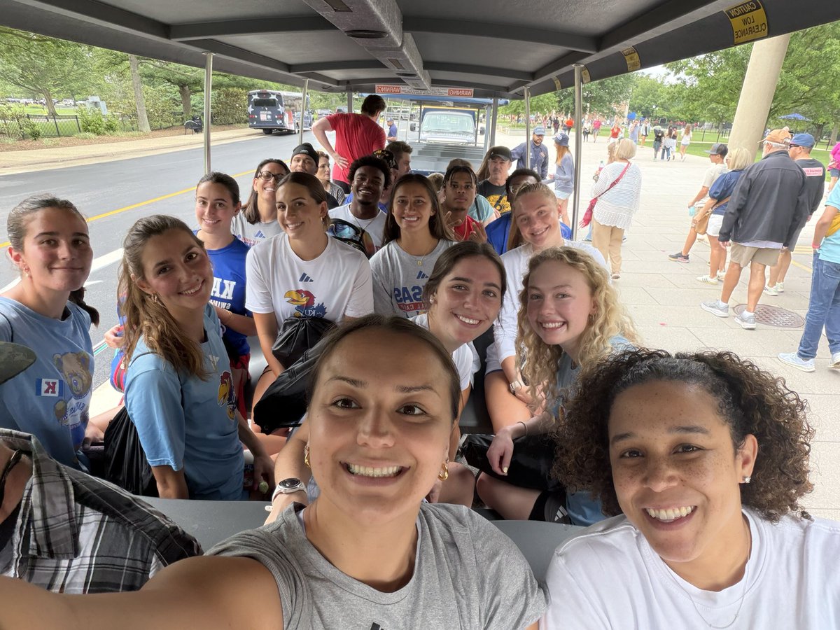 KU_LEADS's tweet photo. Day 1 Check in from D.C.‼️ https://t.co/3l3Y1fnBYE