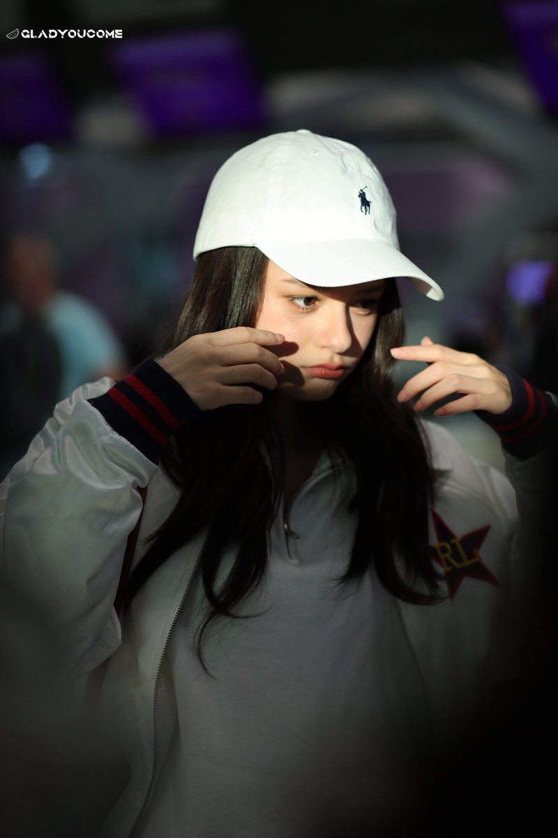 gladyoucome725's tweet photo. Rebecca the sunshine Patrica Armstrong 

REBECCA FLY TO BEIJING   
#RalphLaurenTH #PoloRalphLaurenTH 
#beckysangels #BeckyArmstrong https://t.co/EMV2TVYfKl