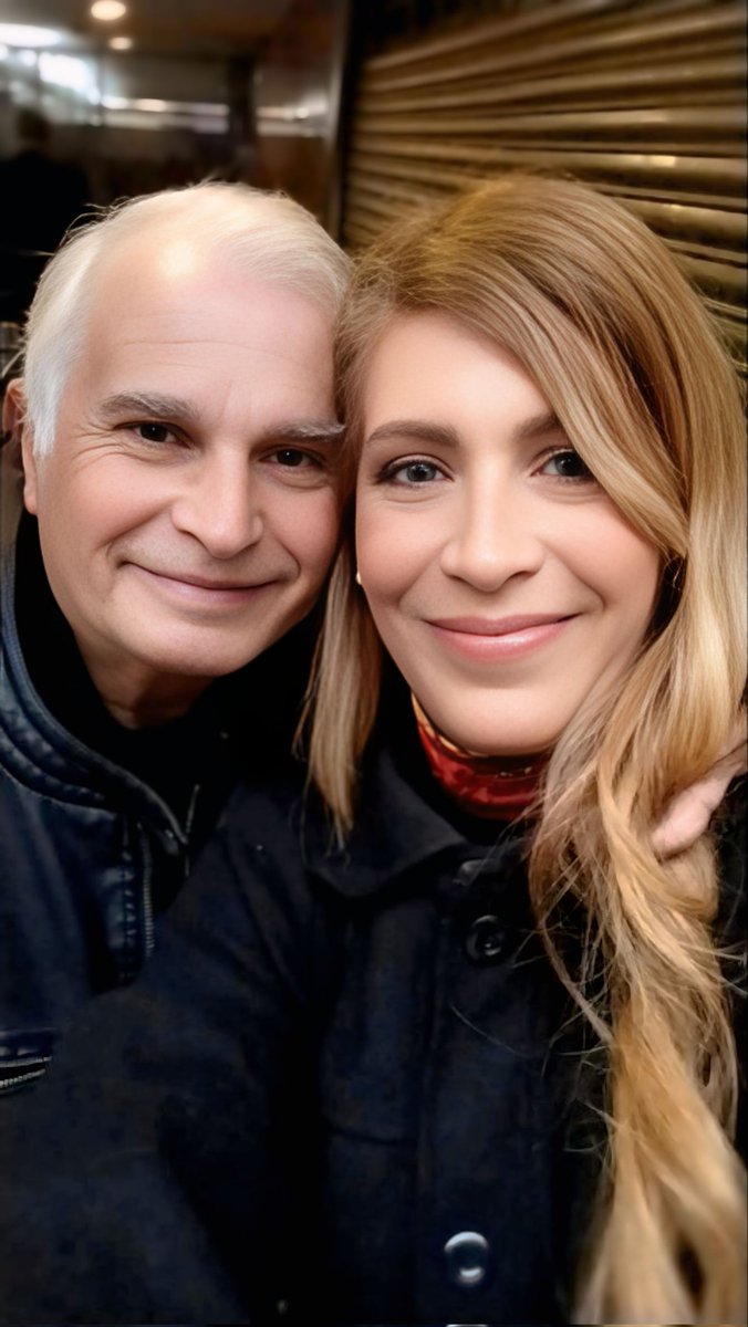 ALERUBIO_'s tweet photo. Infinitas Gracias EDGARDO ALO 
(Padre de Carolina Aló, victima de femicidio, asesinada por Fabian Tablado de 113 puñaladas cuando ella tenía solo 17 años) por tu paso por ÍNTIMAMENTE en TV por @Canal22web

Programa completo ya disponible en YouTube 👇🏼
https://t.co/fOxELHjRbd https://t.co/iwmYT3YpxB