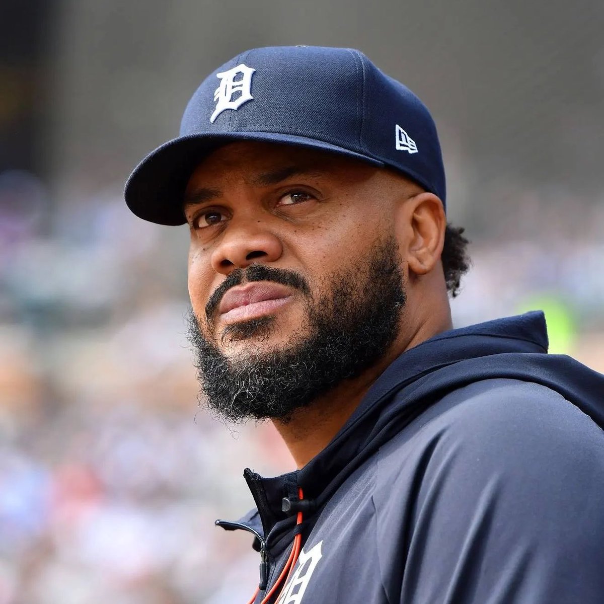 the_det_times's tweet photo. JUST IN: Tigers closer Kenley Jansen is now leaving tonight’s game with an injury. https://t.co/UCPYvJh2ug
