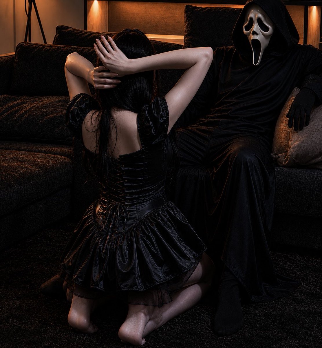 ghostrau's tweet photo. Obediente, bien 😏🔪 #ghostface https://t.co/1HiGbcxSiP