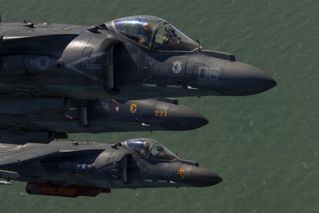 Modern Royal Navy tweet media