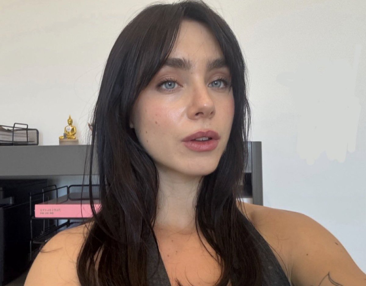 clara tweet media