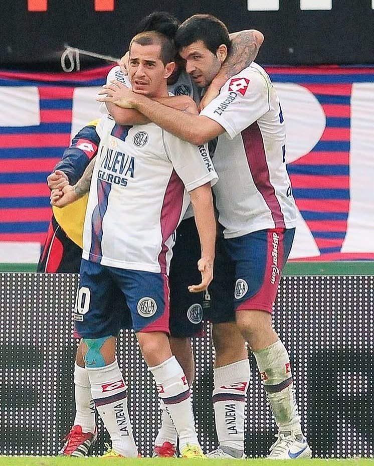 Claudio Acosta Fain tweet media