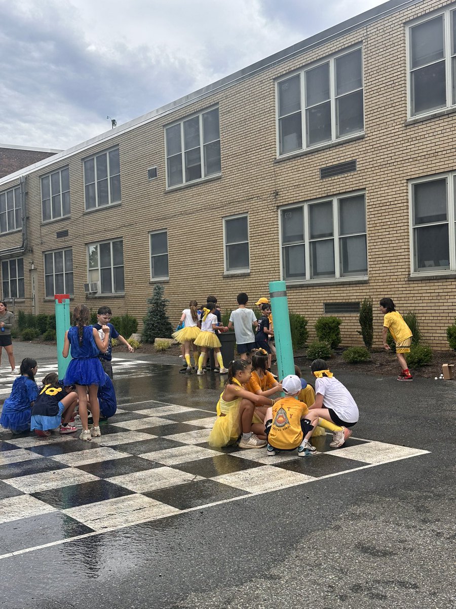 MrsDWashington2's tweet photo. Field Day 2026
Thank you Mr. Cornetta and Mr. Carroll, as well as all of the parent volunteers for the fun filled activities! @WPSWashington @wyckoffschools https://t.co/Sn9Zq46h99