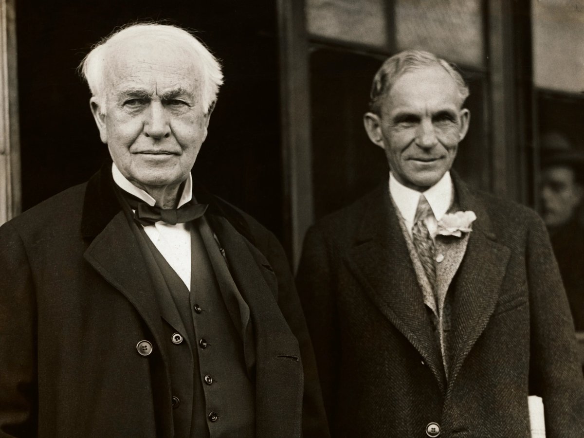ethanfrost's tweet photo. Founders #190: Thomas Edison & Henry Ford

Edison ran a pure R&D shop but had no attention span for capturing market value. He would build massive innovations only to get bored and let competitors eat his lunch.

Ford operated on the complete opposite end of the spectrum. He hammered away at the micro-details of a single product until he owned the entire industry.

That said, Edison remains one of the greatest minds in American history and was one of the few people Ford respected more than himself. (39:00, 48:00)
