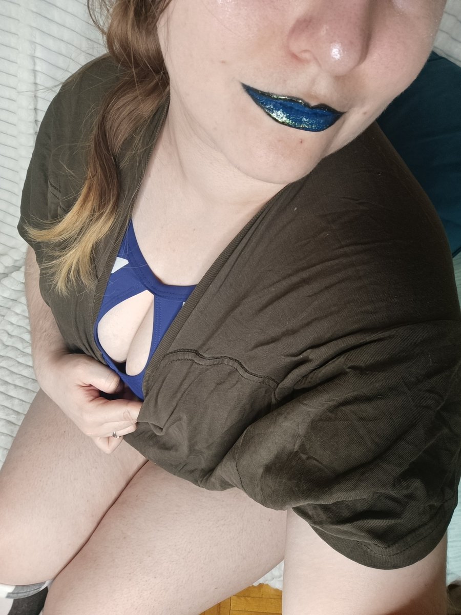 ea_fos's tweet photo. Hey, guys!       
I'm online  🥰        
Links in bio          

#NSFW #curvy #chubby #stripchat #chaturbate https://t.co/JypAAW0NO8
