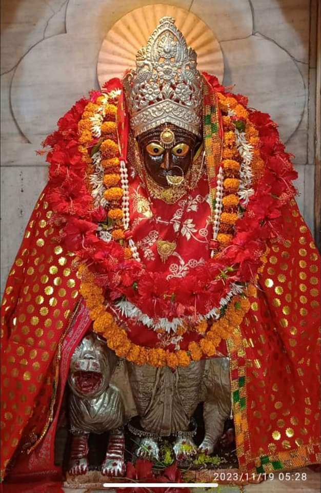 avanindra43's tweet photo. जय हो देवी कामाख्या माई सबकी मनोकामनाओं को पूर्ण करें ,सभी की रक्षा करें कल्याण करें।जय हो माई। 🙏🙏
 @prems29 @suryakantvsnl @RajkishorLive @Live_Gyan @meevkt @ashuvaani @niraj_bajpai @SmtUshaSingh1 @Poojamadan17 @rmahajan25 @govindatripathi @VikashSharmaIB  @sharmankv 🙏🙏 https://t.co/3RMycCGH59