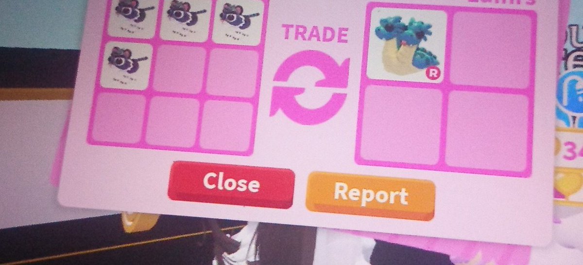 Hiro_fharly's tweet photo. Tysm @_jlsy  !!! Very trusted, I went first and gave 1.8k robux + tax for a jekyll hydraaaa ✨ https://t.co/XcbVUtrul6
