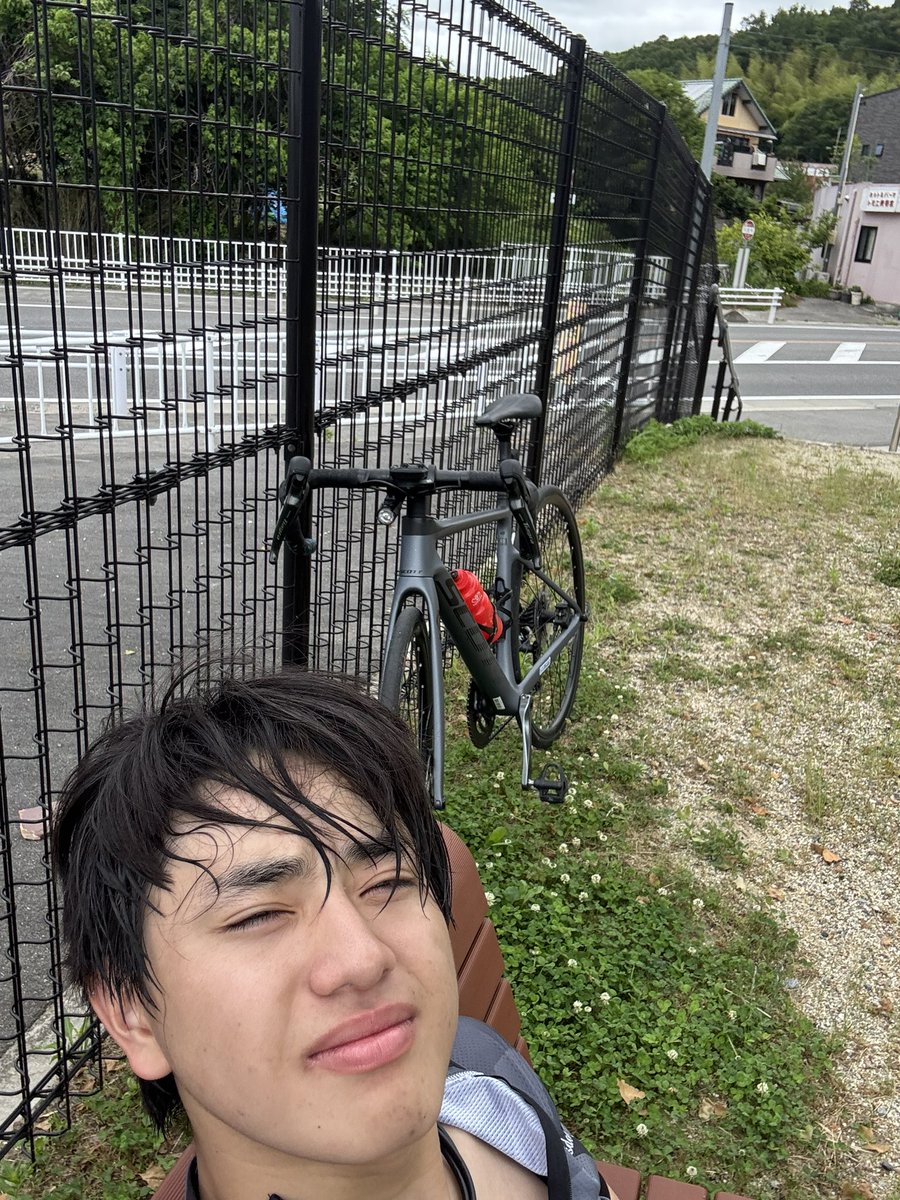 LEIYA_MX's tweet photo. 今日も蒸し暑い🥵山登って帰ります🫡 https://t.co/hY3txYrRbt
