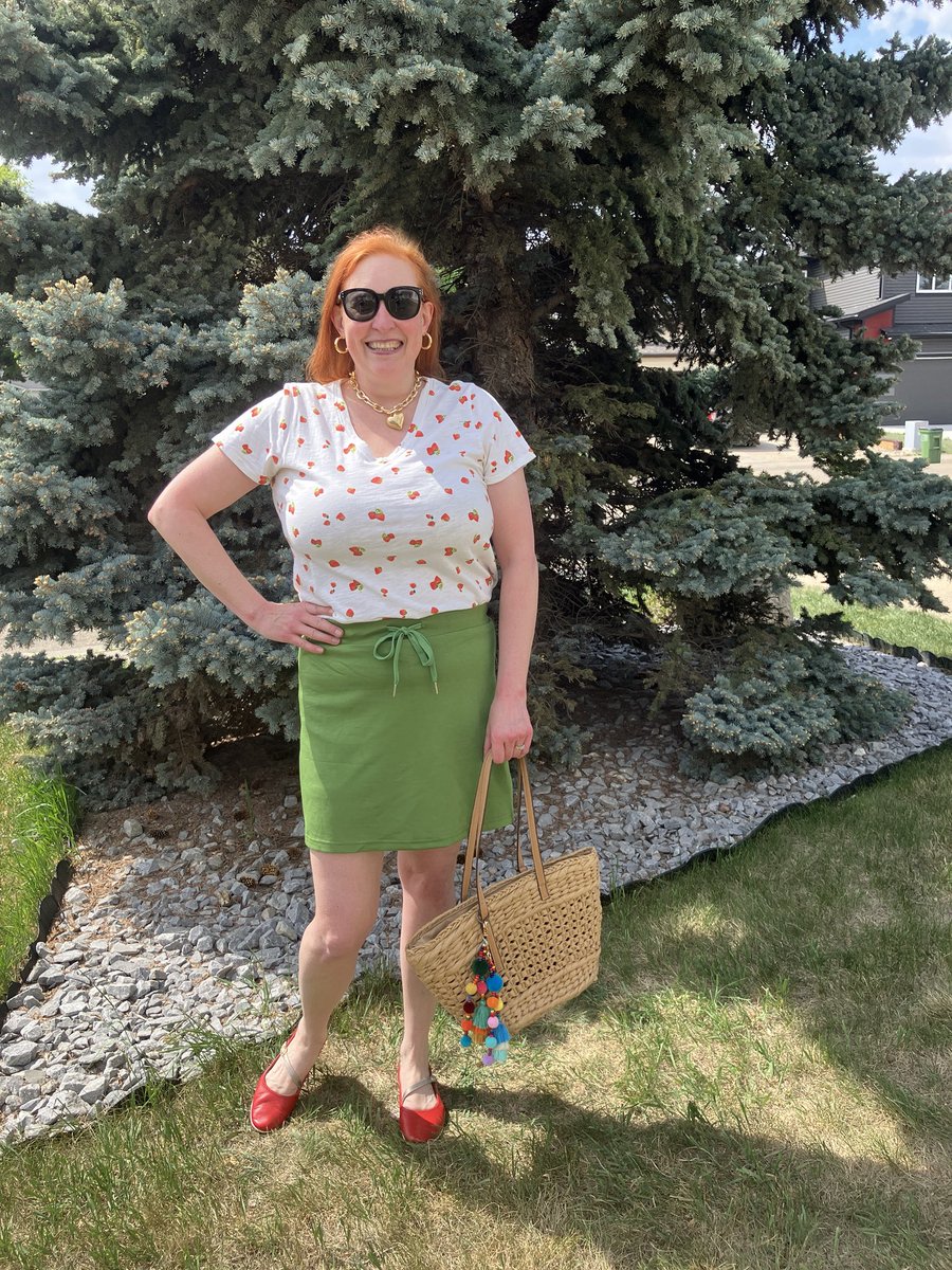 ClothesBNQuite's tweet photo. Even though it’s not technically summer today, the temperature made it a cruel summer! 🥵 I wore my green skirt which is half of a set with… #clothesbutnotquite #fypシ #OOTD 

#LTKsummer #LTKmidsize #LTKover50style

https://t.co/8SXKa2HQMj https://t.co/bI9WmlQbcN