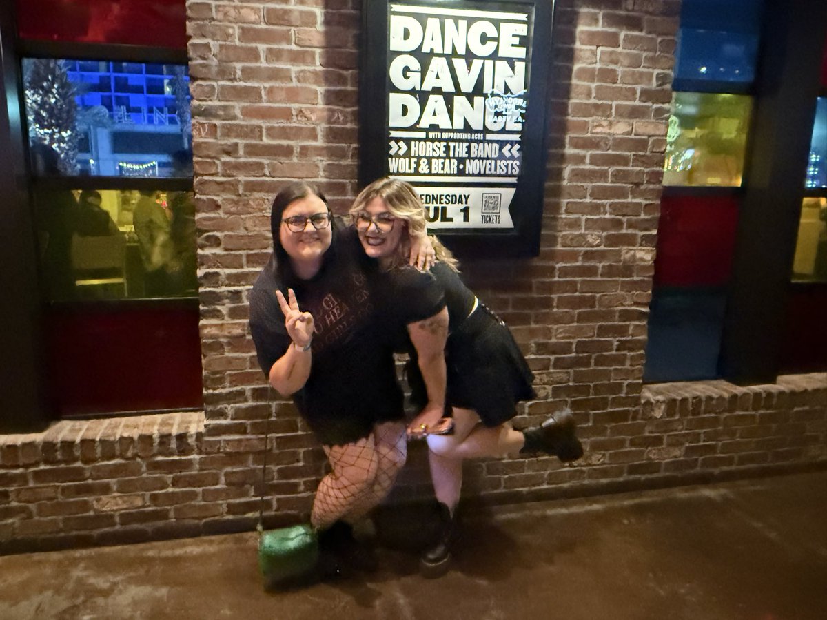 8123Samm's tweet photo. Vegas is my second home 🤍✨ https://t.co/tBS7ntD2a5
