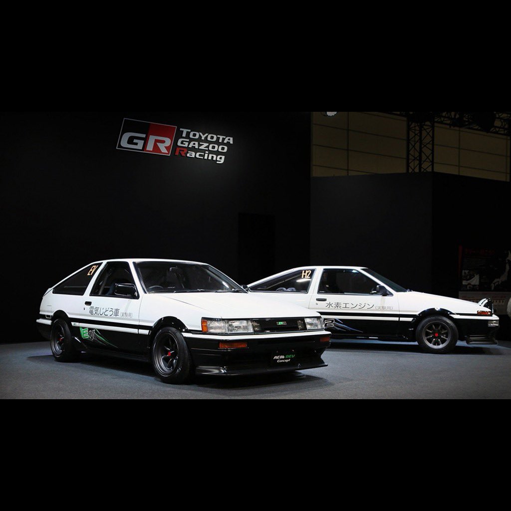 ignitionmodel's tweet photo. モデルカーズ7月号(362号）から新製品 紹介！ 1/18「AE86 BEV ＆ H2」モデル！

東京オートサロン2023でお披露目され話題となったAE86の「電気自動車(BEV）」と「水素エンジン自動車(H2）」がモデルカーズ7月号の誌面に登場！リヤハッチからのぞく大型の専用電池や水素タンク、補機類の再現にご注目！ https://t.co/XniZlAkYwt