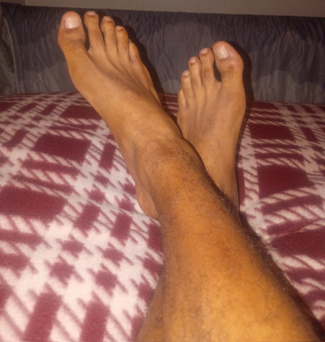 Tpb379's tweet photo. I need a foot massage and maybe a lil suckin.. who down? https://t.co/8jswhedWuU