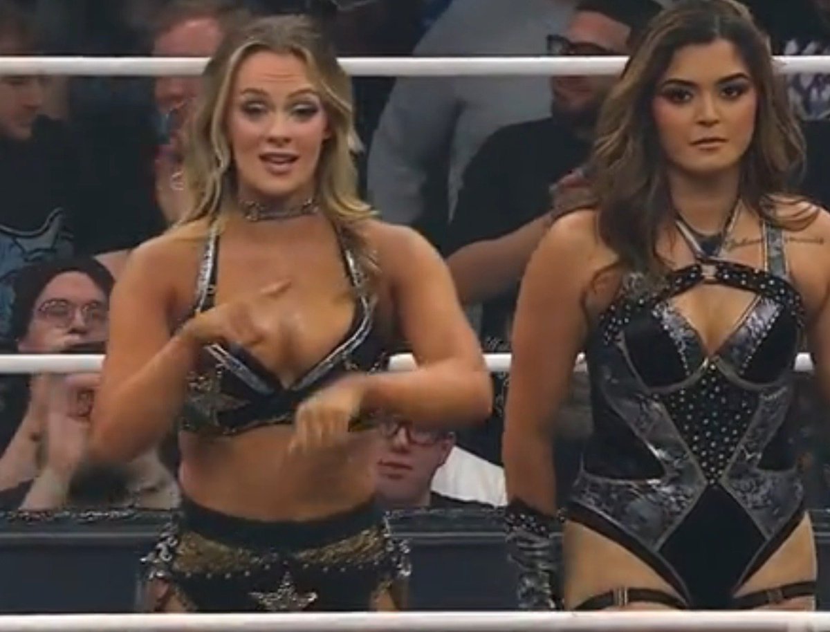 ProWresTakes's tweet photo. TAY MELO AND ANNA JAY ARE SO FINEEEEEE!!!!!!!

#AEW #AEWDynamite https://t.co/55Hjm0Cbhn