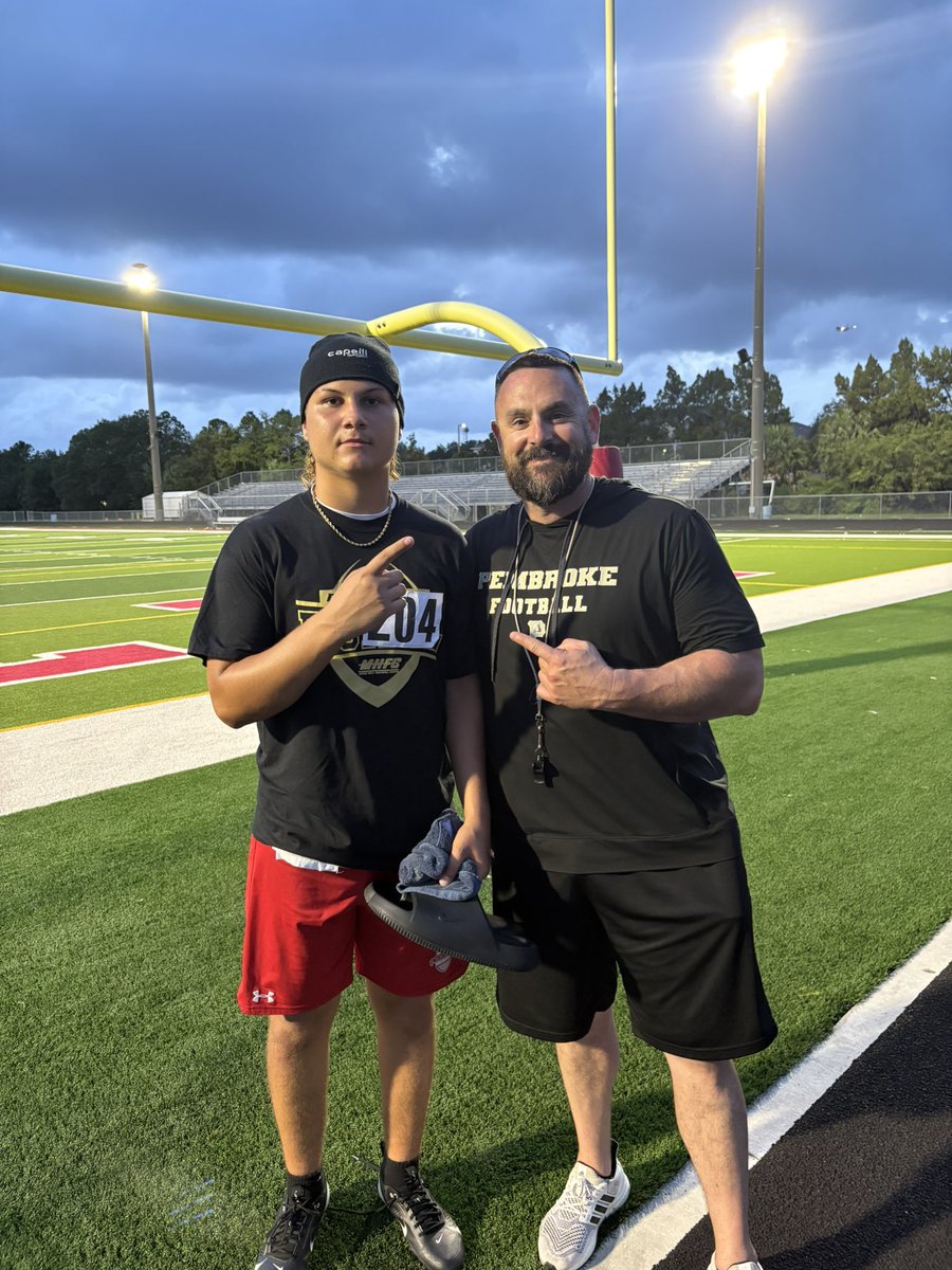 AntonioBal10893's tweet photo. After a great camp and conversation with @CoachBWitt_ I am extremely blessed to receive my 3rd offer from @UNCP_Football thank you to @CoachHallUNCP for giving me the opportunity to compete!💪💪

@SumnerHSFootbal 
@SumnerFBHC 
@QbStableTampa 
@QBcoach1 
@BigCountyPreps1 
@malikeljahbrown