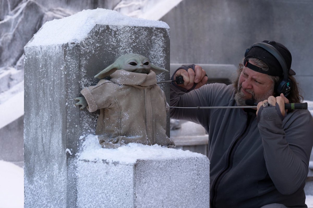 sw_holocron's tweet photo. #Grogu behind the scenes of THE MANDALORIAN AND GROGU https://t.co/WWuO9G1hcp
