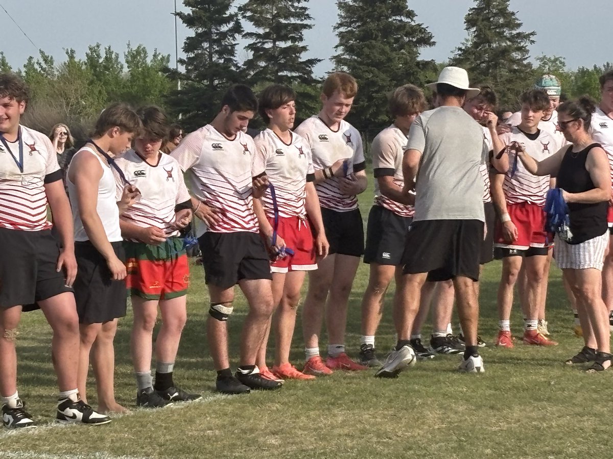 WeisbeckDerek's tweet photo. 2nd place for High School rugby! Great season everyone! @JoelleWeisbeck https://t.co/CEypTRbjgR