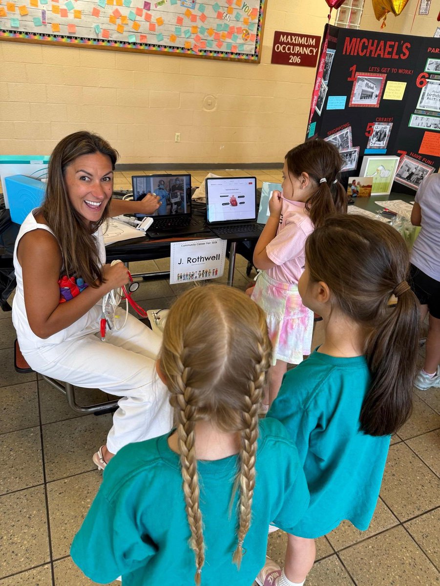 GoMESDukes's tweet photo. Career Fair Day was a hit in 2nd grade! 🎉 Thank you to our teachers, families and community members for sharing your careers and inspiring our students. 🤍#CareerFair #FutureLeaders  @DukesAthletics @marlborosd https://t.co/Em6fI19INX