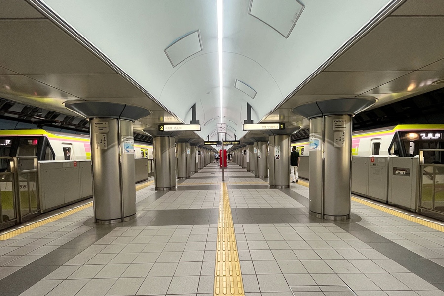 lmaga_jp's tweet photo. 関西人が略さず“フルネーム”で呼んじゃう
「長堀鶴見緑地線」

大阪メトロの駅員は、意外な呼び方で…
👉https://t.co/AWPbWMFHRd https://t.co/asJhg45jJF