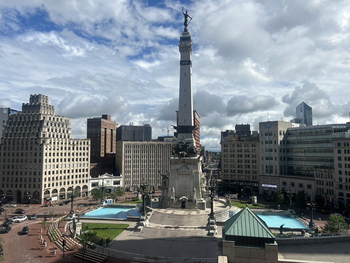 AgentUno_'s tweet photo. Goodnight Indianapolis….

From Chicago to here now…whew get some sleep https://t.co/RvUlAZ19UW