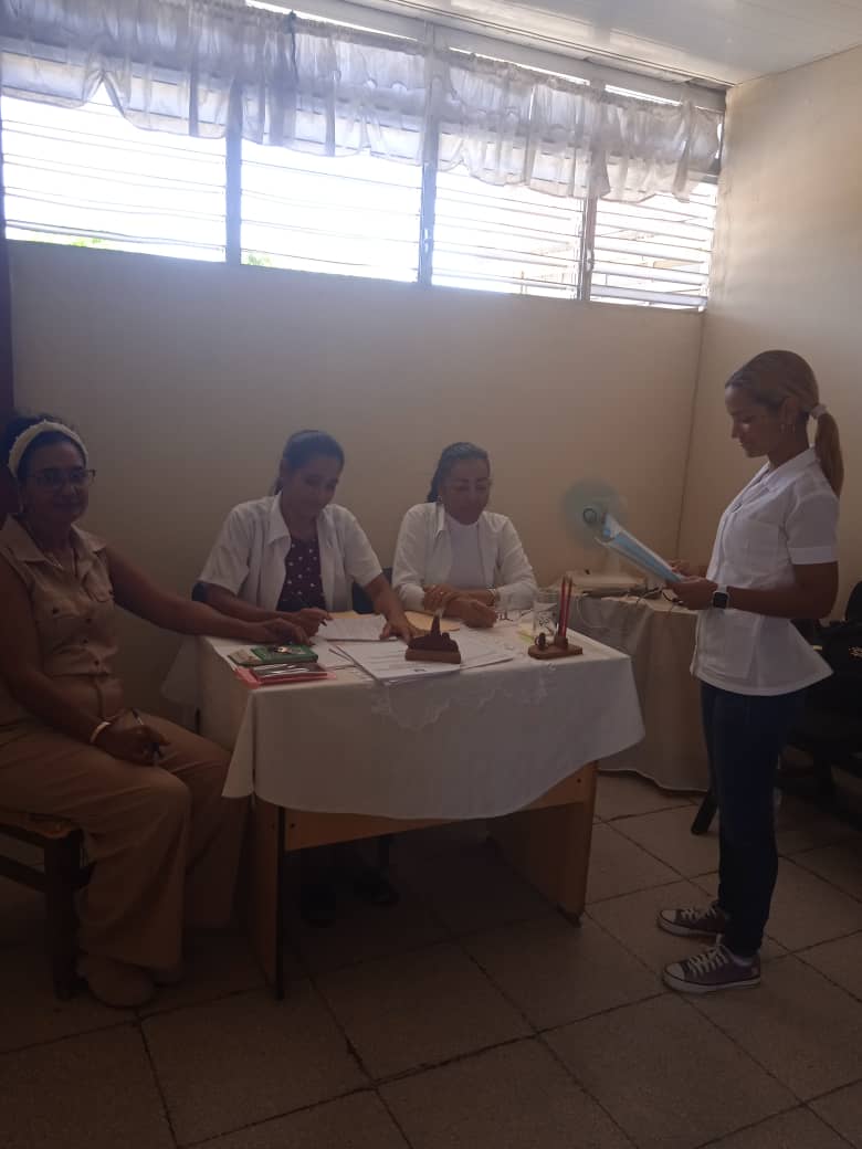 MadeMR73's tweet photo. Continúan las evaluaciones  de psicología en el municipio de Río cauto https://t.co/8D6MbZnbWG