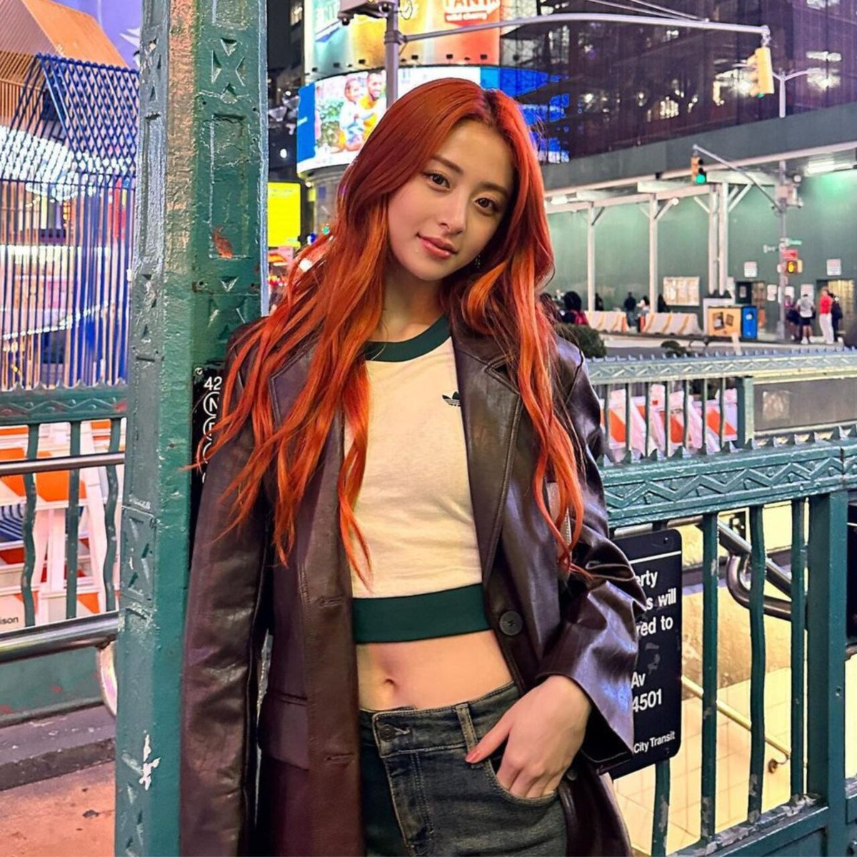 yunjinspic's tweet photo. Jennifer ❤️ https://t.co/xoLUULNTCw