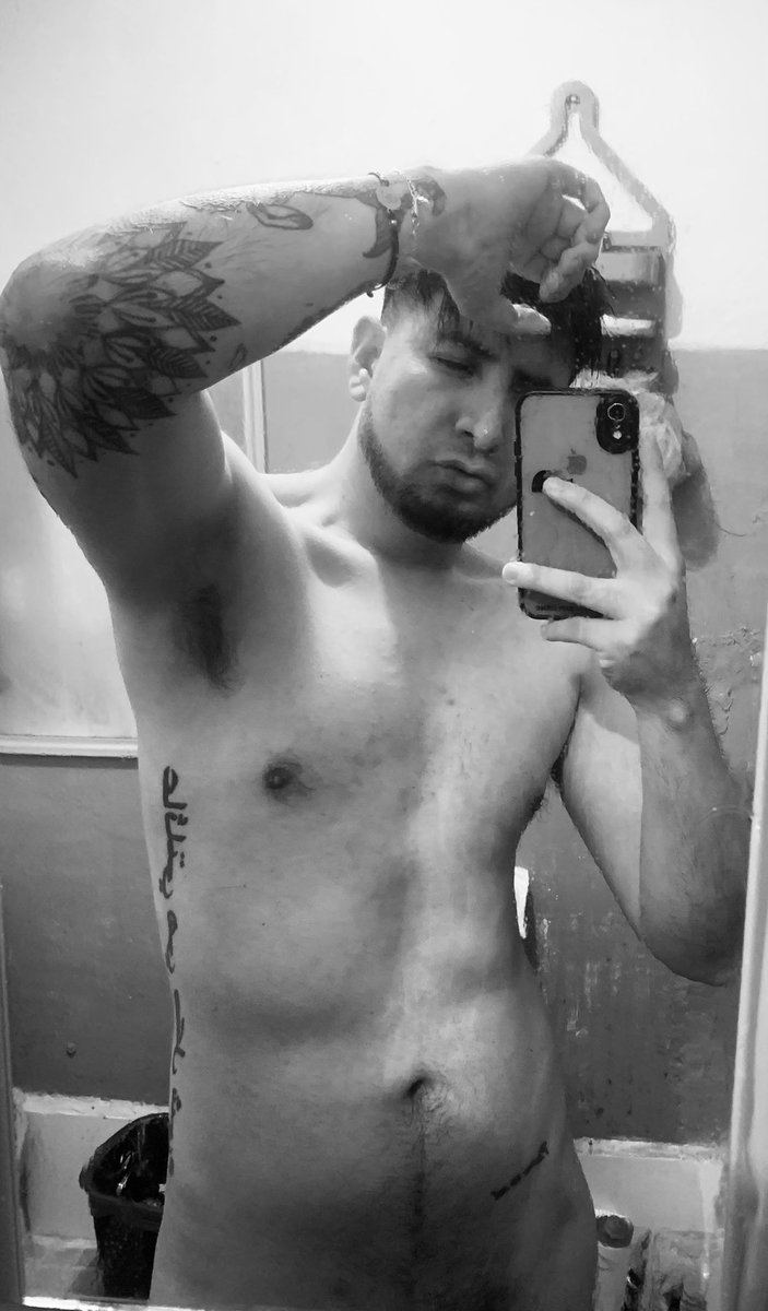 Fernand27645646's tweet photo. Ya se nota el gym … que no hago 🥲 https://t.co/DRY1DxhImI