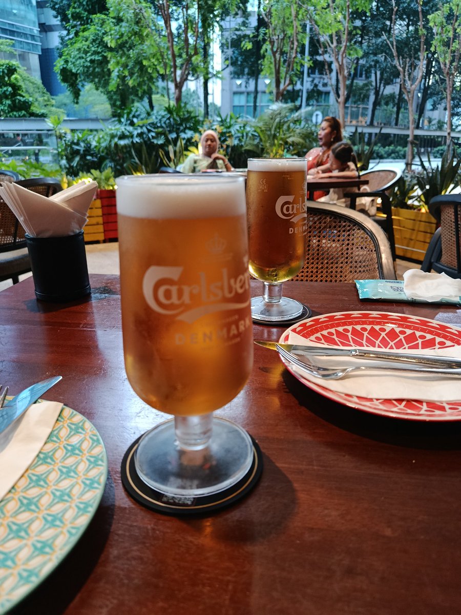 jun54049280's tweet photo. 姉弟で特別仲が良かった訳でもなく「2人で旅行」なんて考えたこともなかったけど😇
私だけでは出会えなかった🇲🇾のスケートボードシーンを見せてもらったり、今まであまり話してこなかった家族のことも話せて本当に楽しい姉弟旅でした🤗
ありがとうマレーシア🇲🇾❤️ https://t.co/NIw94EaAFz