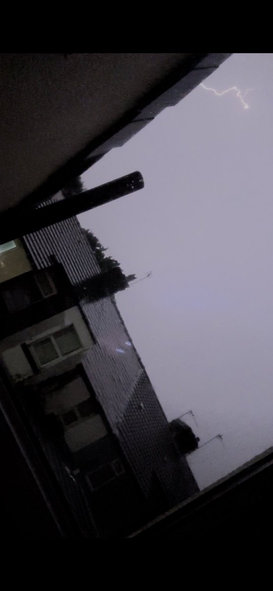 tricksterforce's tweet photo. @MetChasers Some of the lightning flashes I caught on video from the Liverpool area #lightning #uklightning #uk #liverpool https://t.co/ekz0pYGCDN