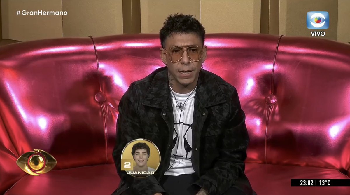 emi tweet media