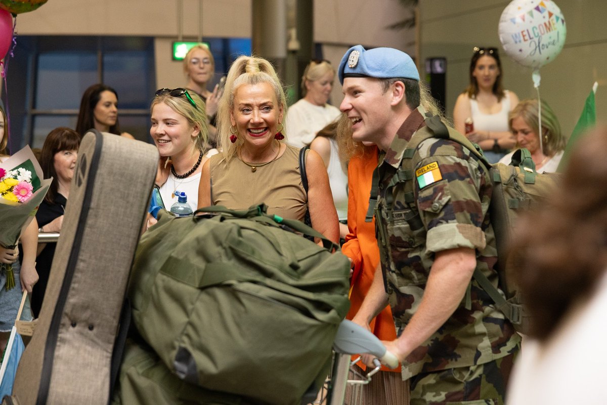 defenceforces's tweet photo. On Tuesday, 26 MAY 26, the final chalk of the 127th Infantry Battalion arrived home following a challenging and demanding deployment with UNIFIL in South Lebanon.
#ÓglaighnahÉireann #DefendOurState https://t.co/J1wx2bMcNR