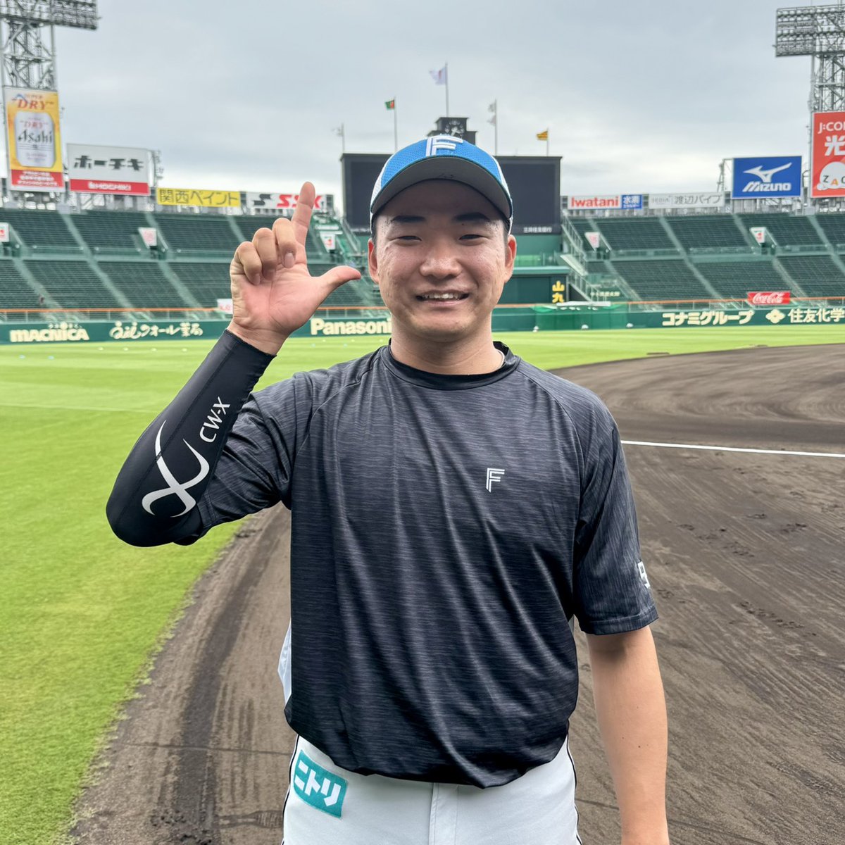 FightersPR's tweet photo. 山縣秀選手が1軍合流！

「初めての甲子園、ドミります！」

#ドミれ
#lovefighters https://t.co/qNk3prNdS2