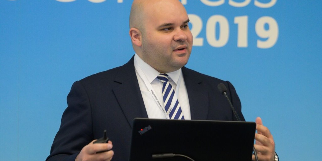 AOFoundation's tweet photo. The AO Foundation annually honors the efforts made by investigators of AO Foundation-funded research projects.  The 2026 Berton Rahn Award 🏅winner is Dino Samartzis - a globally recognized leader in spine research and musculoskeletal health. Read more: : https://t.co/6xJ6pExuR4 https://t.co/ASBrs1lUWX