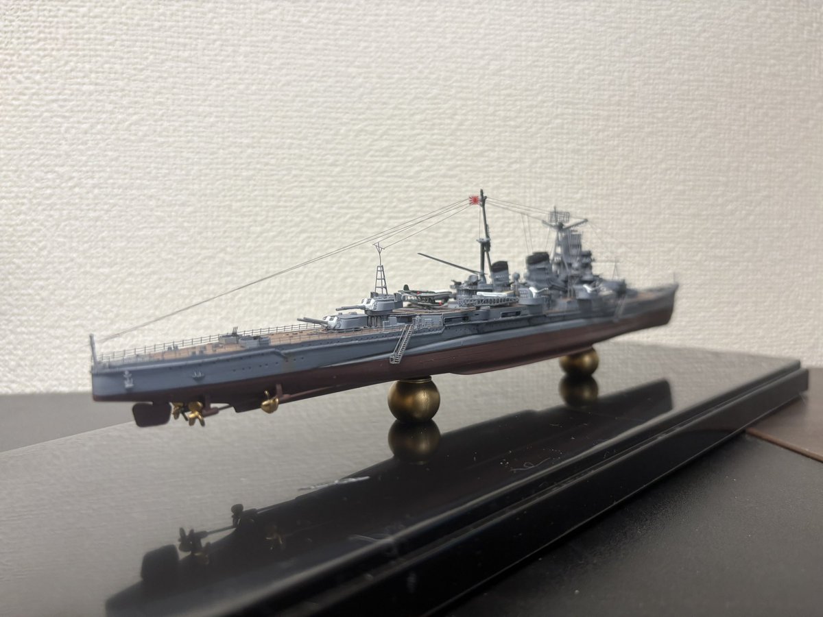 141421356f's tweet photo. フジミ1/700重巡妙高
これにて完成。
かなり久しぶりに1/700艦艇を作りました。

やはり妙高型はこのシュッとした艦橋がめちゃくちゃかっこいいわ https://t.co/14WiTp5aq8