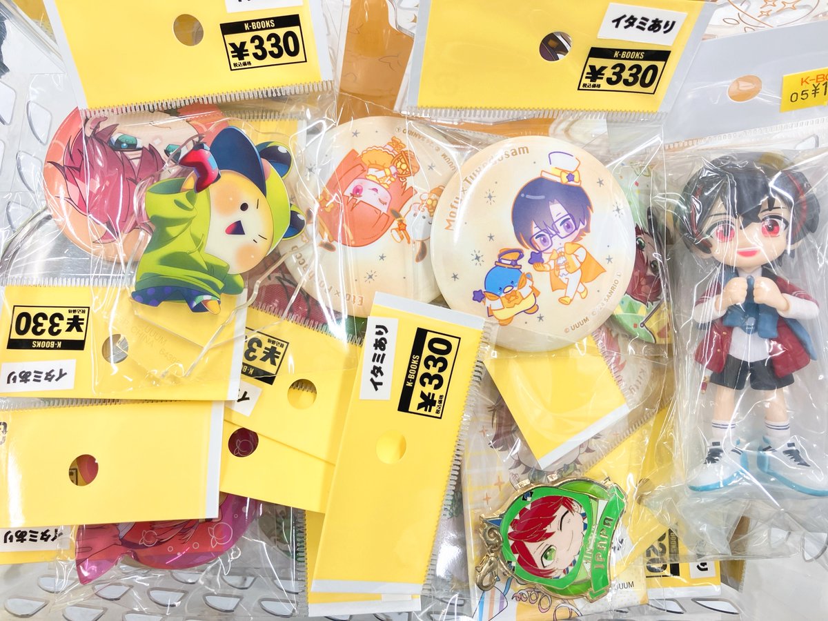 入荷情報】 🍑 カラフルピーチ 🍑 缶バッジやアクキー、アクリル