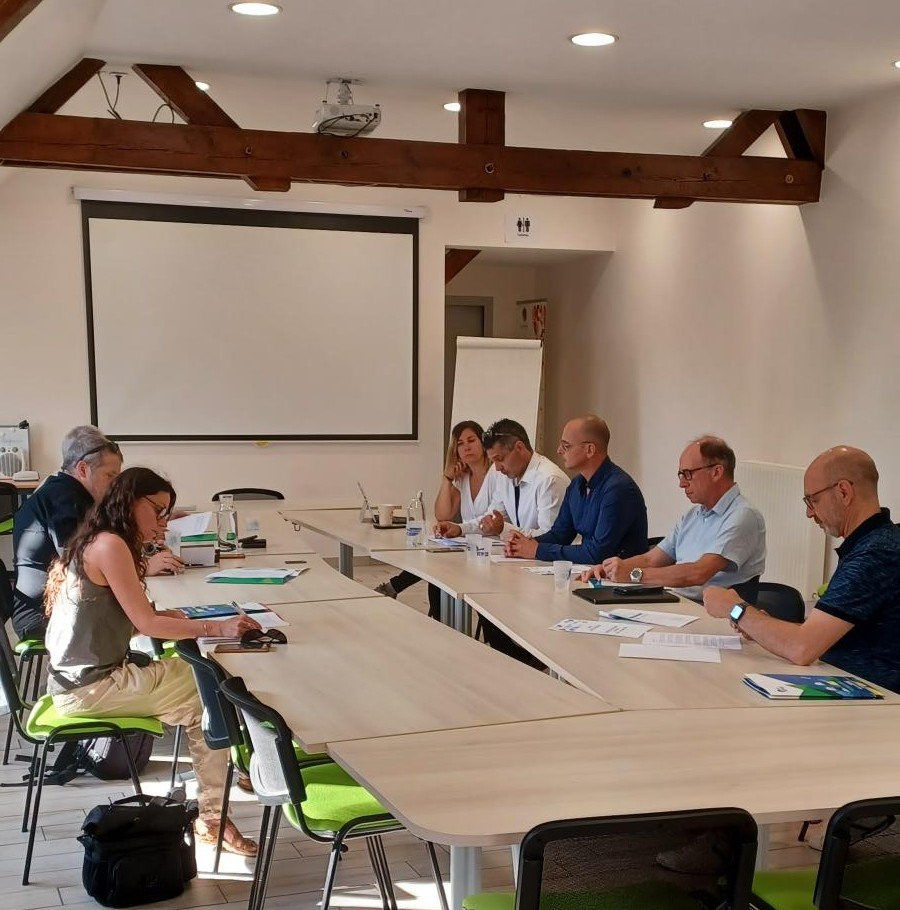 FBTP04's tweet photo. | CONFÉRENCE DE PRESSE |

En ce moment se déroule la conférence de presse pour présenter les actions menées dans le cadre de la Semaine de l’Artisanat, qui se déroulera du 1er au 5 juin 2026, et faire un point de conjoncture sur le secteur de la Construction. https://t.co/rRLHLtCYOk