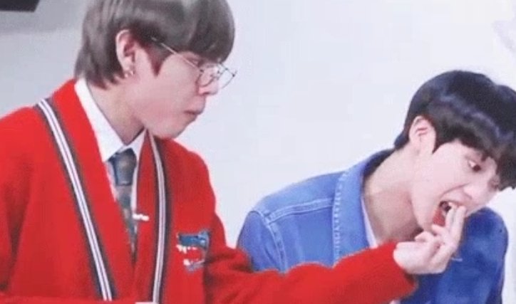 J_injerbear_V's tweet photo. 아이ㅋㅋㅋ 귀여워ㅋㅋㅋㅋㅋ https://t.co/L8dtG1lfKQ