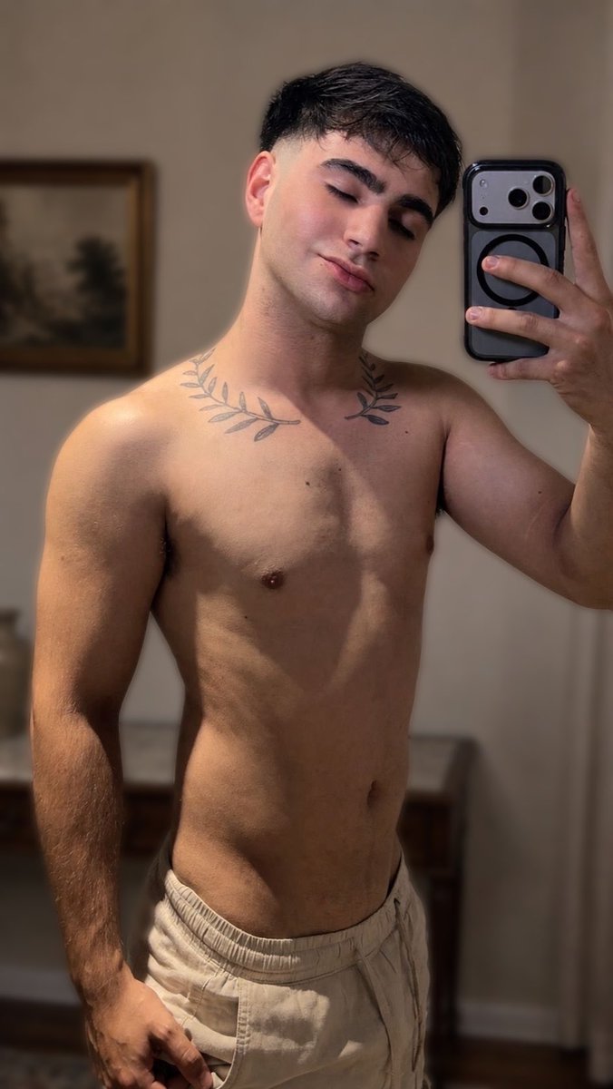 eli_rojas22's tweet photo. 😈🥀 https://t.co/vJ7SuyYERx