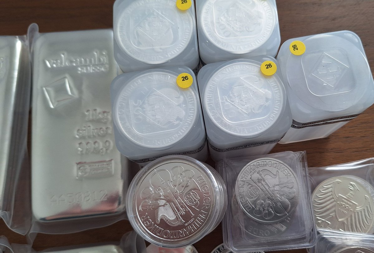 tomtor___'s tweet photo. Every time my crypto colleagues have laughed on me in recent years when the price of silver plummeted, it has always turned out to be the best time to buy. 
(April 2025, March 2026)
I can’t wait for them to laugh on me again 😁 https://t.co/VTJqIJUVj2