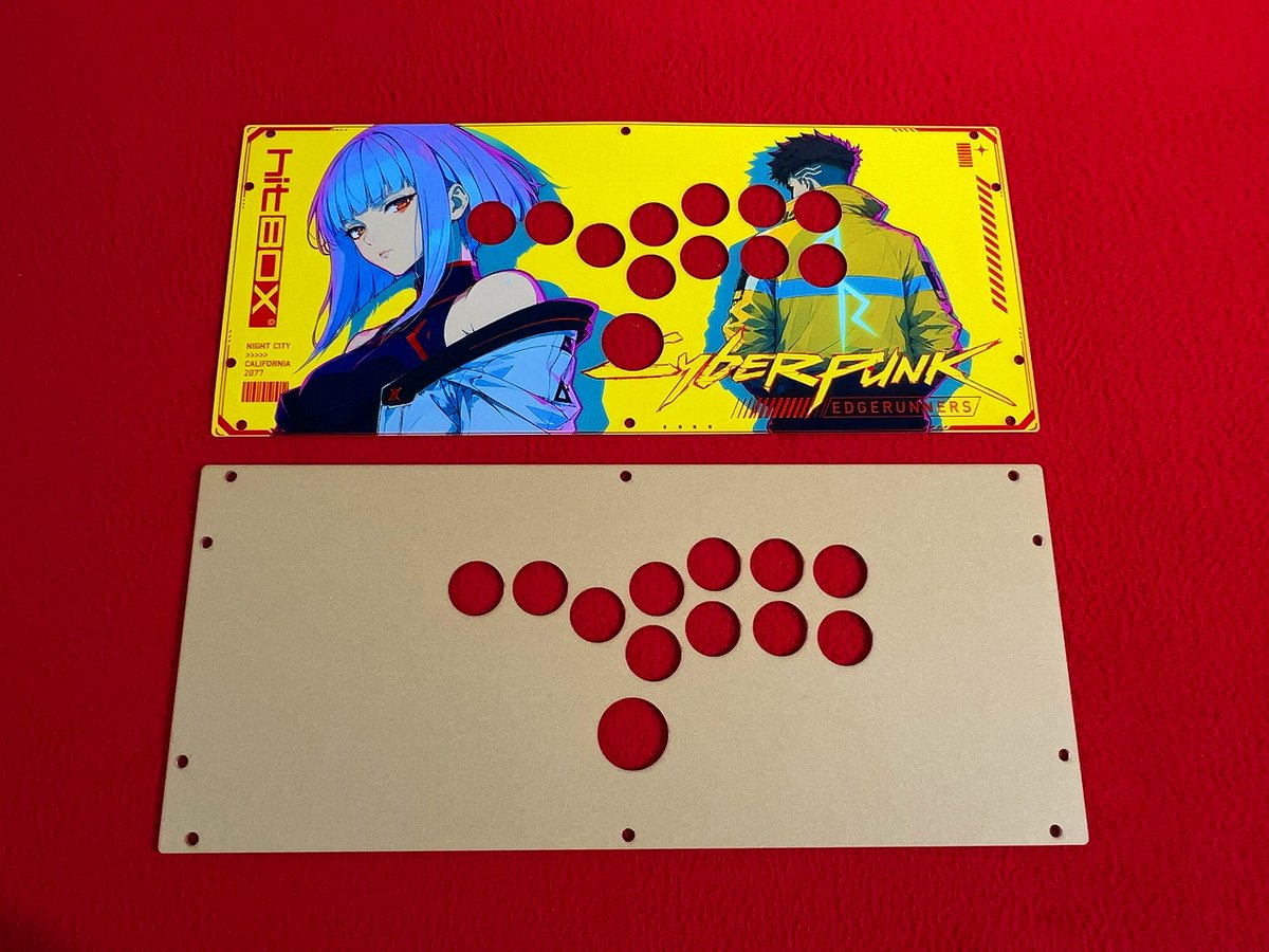 Hitbox Ultra マットパネル装着 カスタム可能な拡張ボタンも備えたレバーレスアケコン「Hit Box ULTRA その他