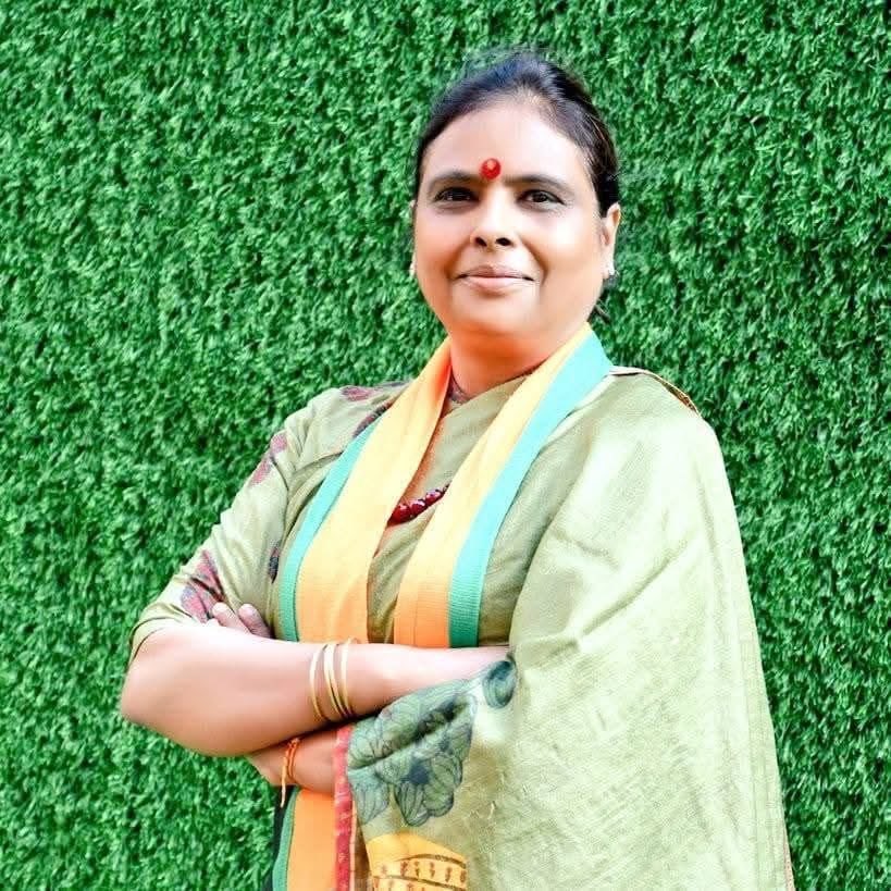 KrishanLPanwar's tweet photo. @BJP4India के माननीय राष्ट्रीय अध्यक्ष श्री @NitinNabin जी द्वारा बहन @bjparchanagupta जी को @BJP4Haryana का प्रदेश अध्यक्ष नियुक्त किये जाने पर सहृदय बधाई एवं शुभकामनाएं! https://t.co/dF4II1EL2S