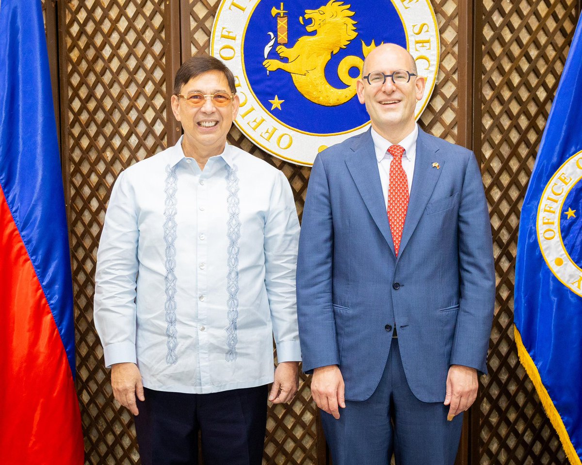 USEmbassyPH's tweet photo. Executive Secretary Ralph Recto received outgoing Chargé d'Affaires a.i. Robert Ewing and new Deputy Chief of Mission Bridgette Walker and discussed continued 🇺🇸🤝🇵🇭 cooperation through our economic and security partnerships. #FriendsPartnersAllies https://t.co/5oyIQlLEJI
