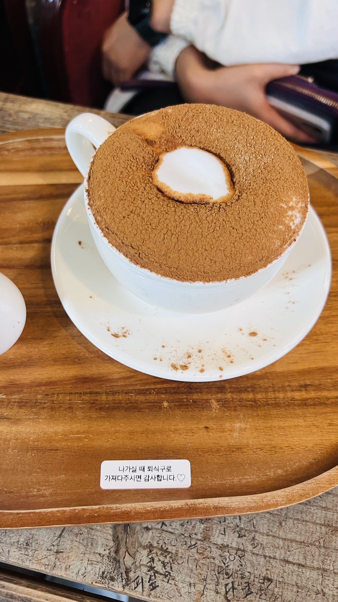 _trace_dessert's tweet photo. 겨울 별장같은 느낌이 좋았음. 
인천 강화도 은빛비치는들 https://t.co/6PBszf9e2J