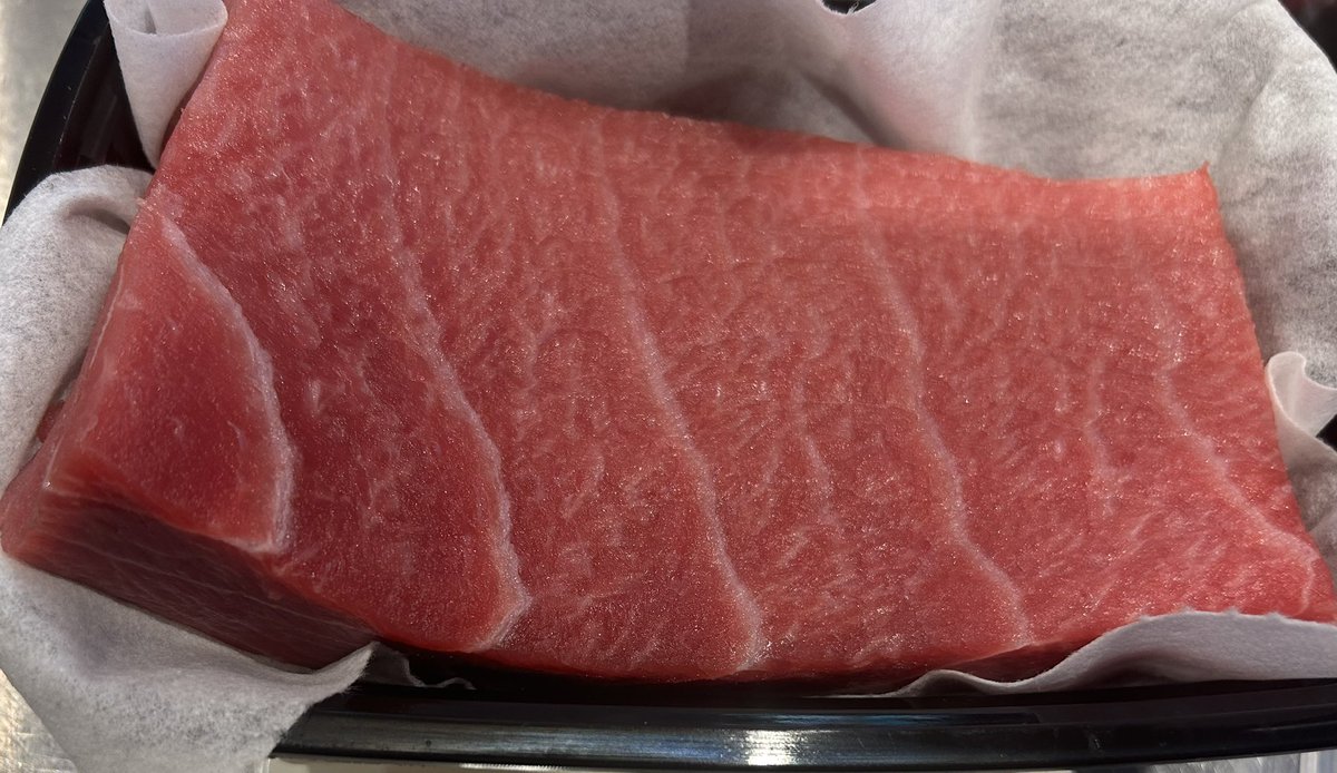 HouseOden's tweet photo. 本日、本マグロ御座います。
大とろ、中とろ、赤身と揃っています。(マカティ店のみ)
皆様のお越しを心よりお待ちしております。😊😊😊 https://t.co/VauQ2DteAo