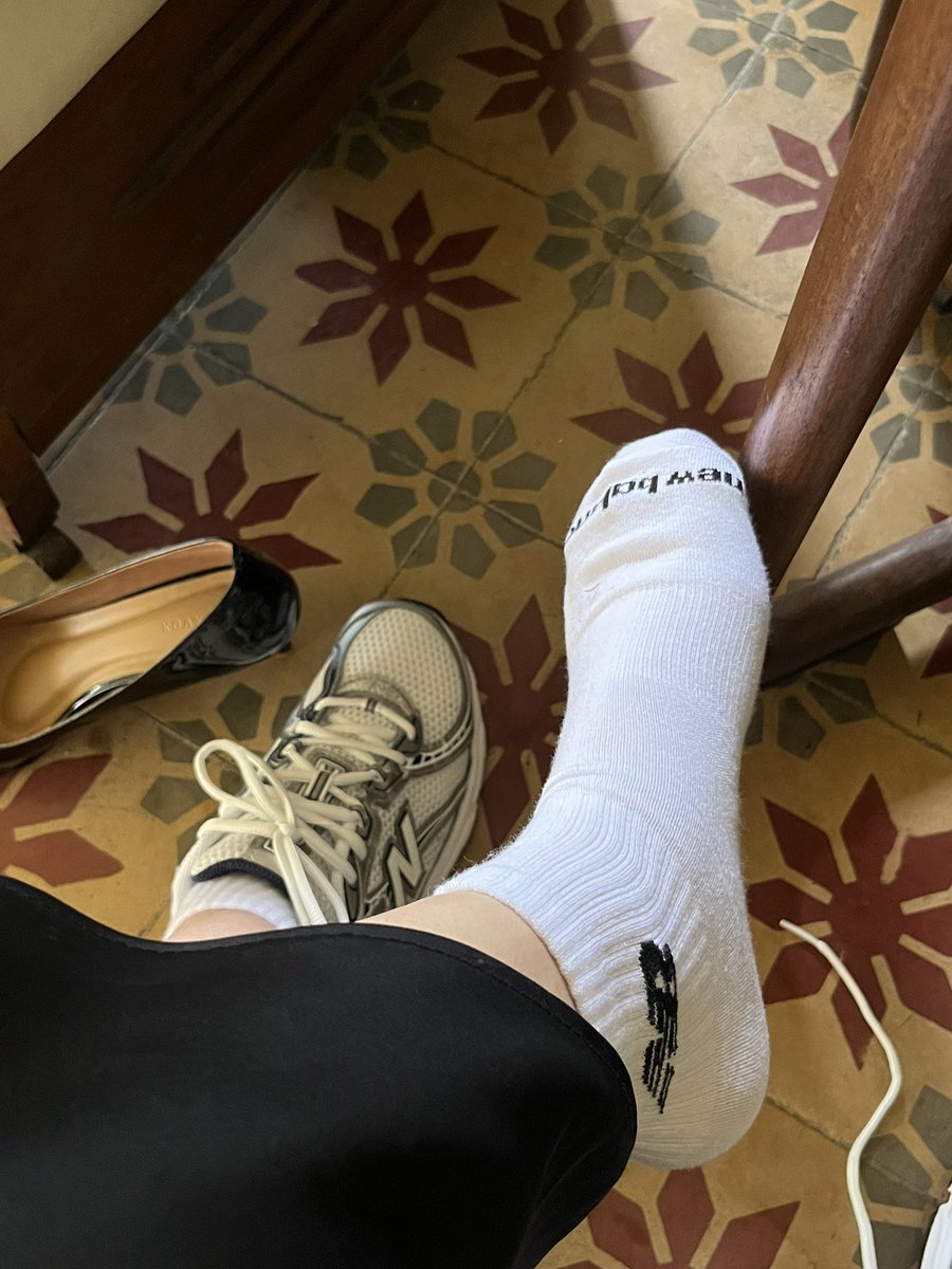 9bintaa's tweet photo. SUNGKEM😭 not gonna lie, NB 740 bener2 TOP TIER… RINGAN NYAMAN, liat secakep ini &amp; blister proof 👍🏻👌🏻 https://t.co/Q1dxgLMjFW